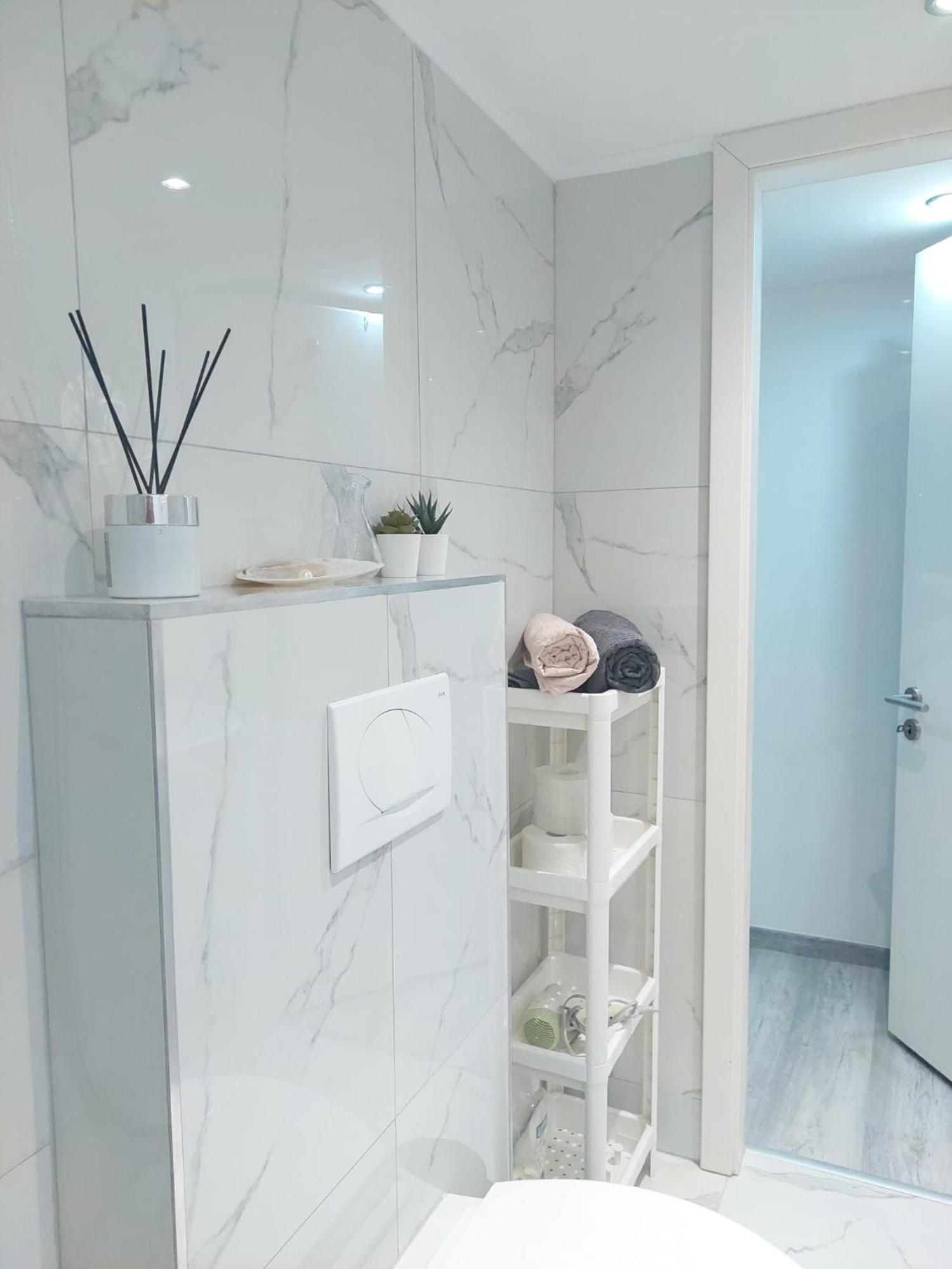 Brhomes Pearl Apartment